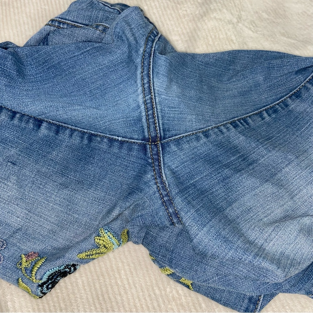 Seven Embroidered Straight leg jeans size 4 - Picture 6 of 9
